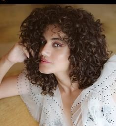 taapsee-pannu-net-worth-2021--income-salary-car-house-career