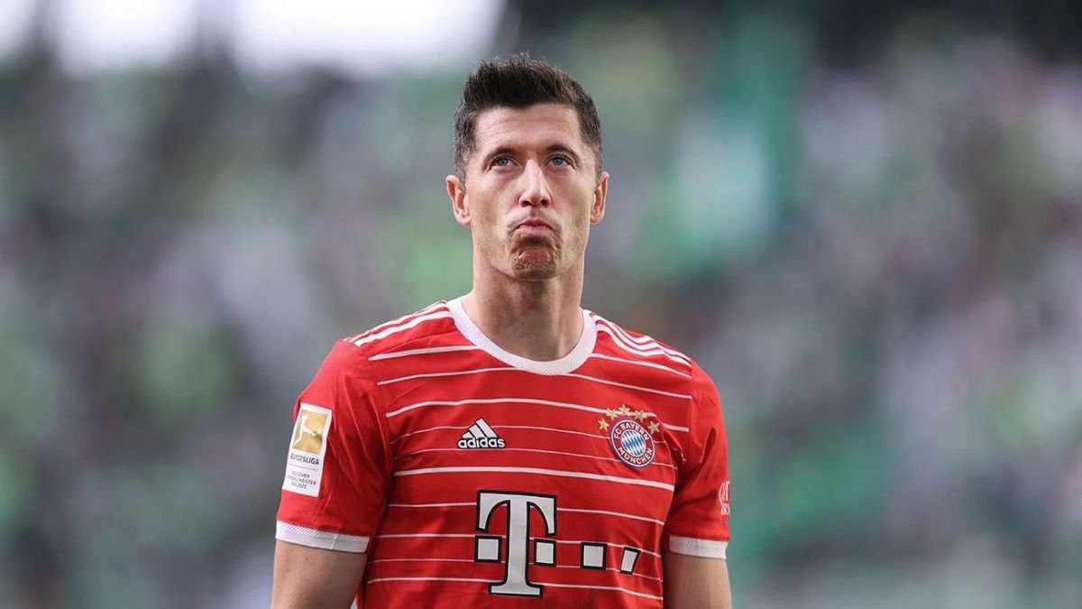 Robert Lewandowski Net Worth 2024: Age, height, FIFA