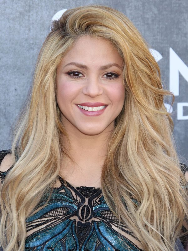 Shakira Isabel Mebarak Ripoll Net Worth 2024 - Salary, Income, Assets, Career